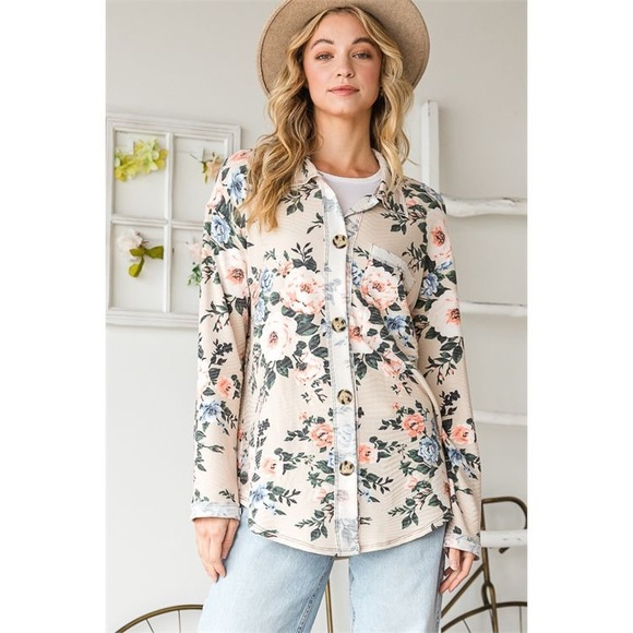 BEIGE ROSES PRINT BUTTON DOWN TOP - Picture 2 of 6
